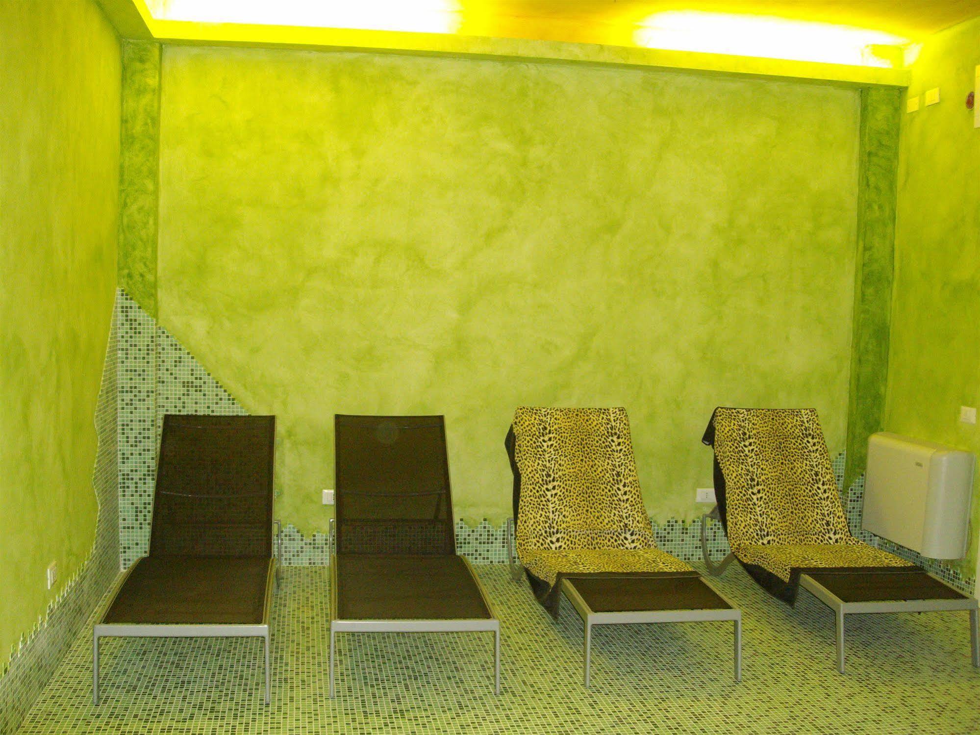 Residence Cleo Llido Degli Estensi Exterior photo