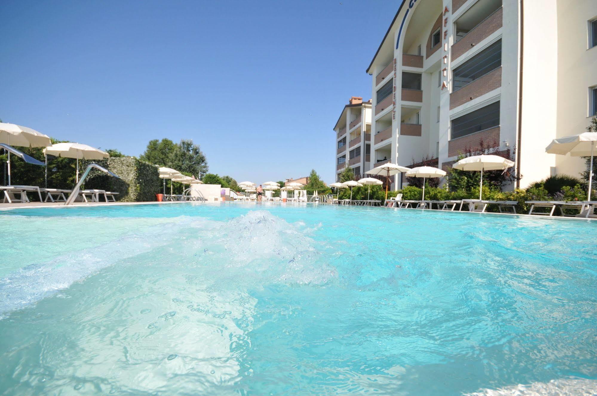 Residence Cleo Llido Degli Estensi Exterior photo